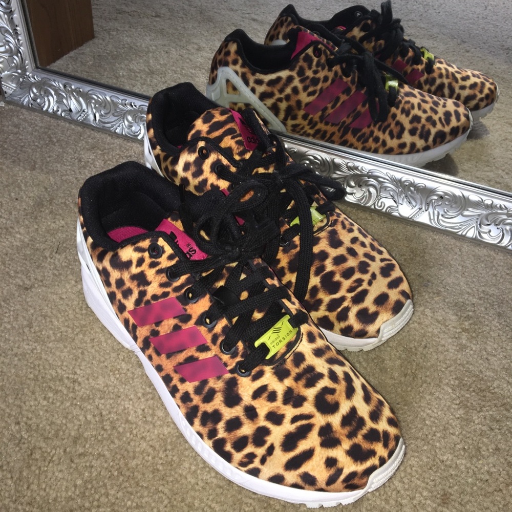 sneakers- adidas torsion